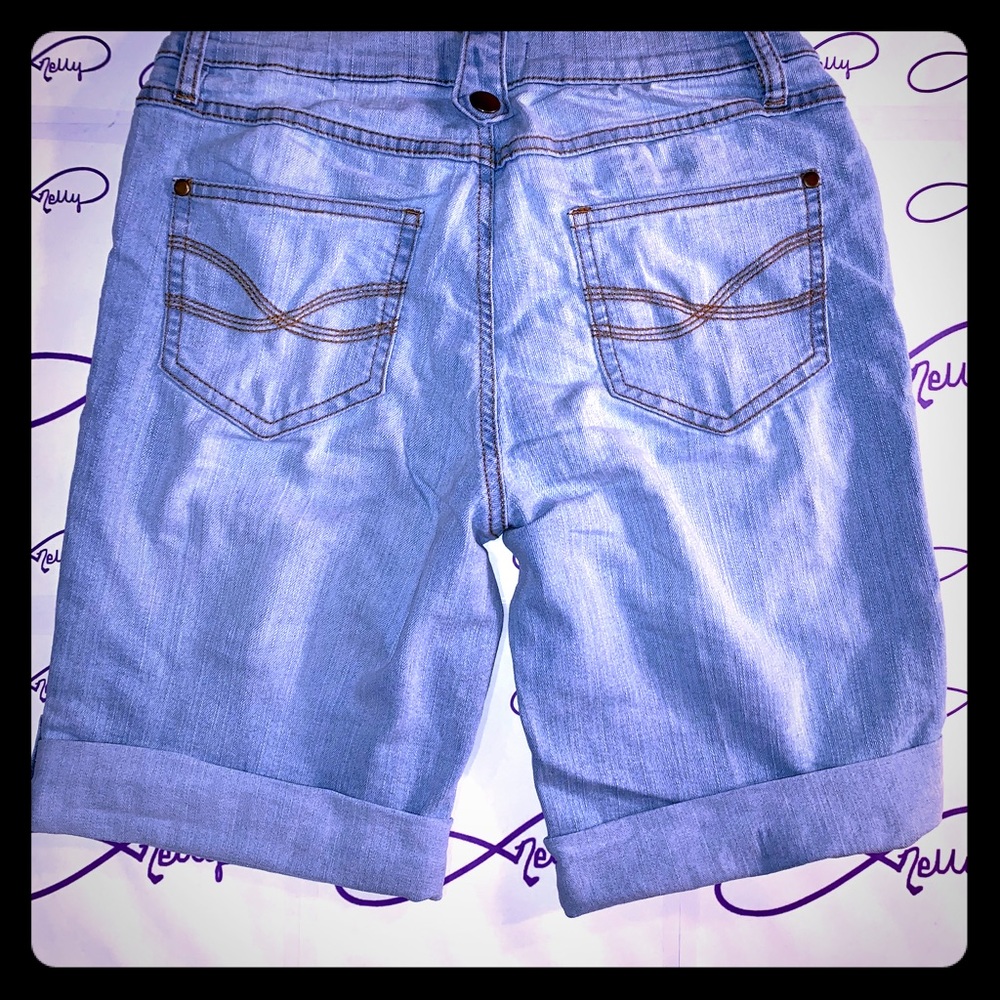 Venus - Womens Bermuda Jean Shorts - Size 6